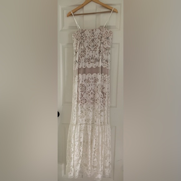 BCBG MELANNIE DRESS NWT SIZE 0 - Picture 3 of 10